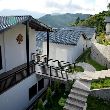 Rega Manivedya The Jungle Trail Resort Муктешвар Экстерьер фото