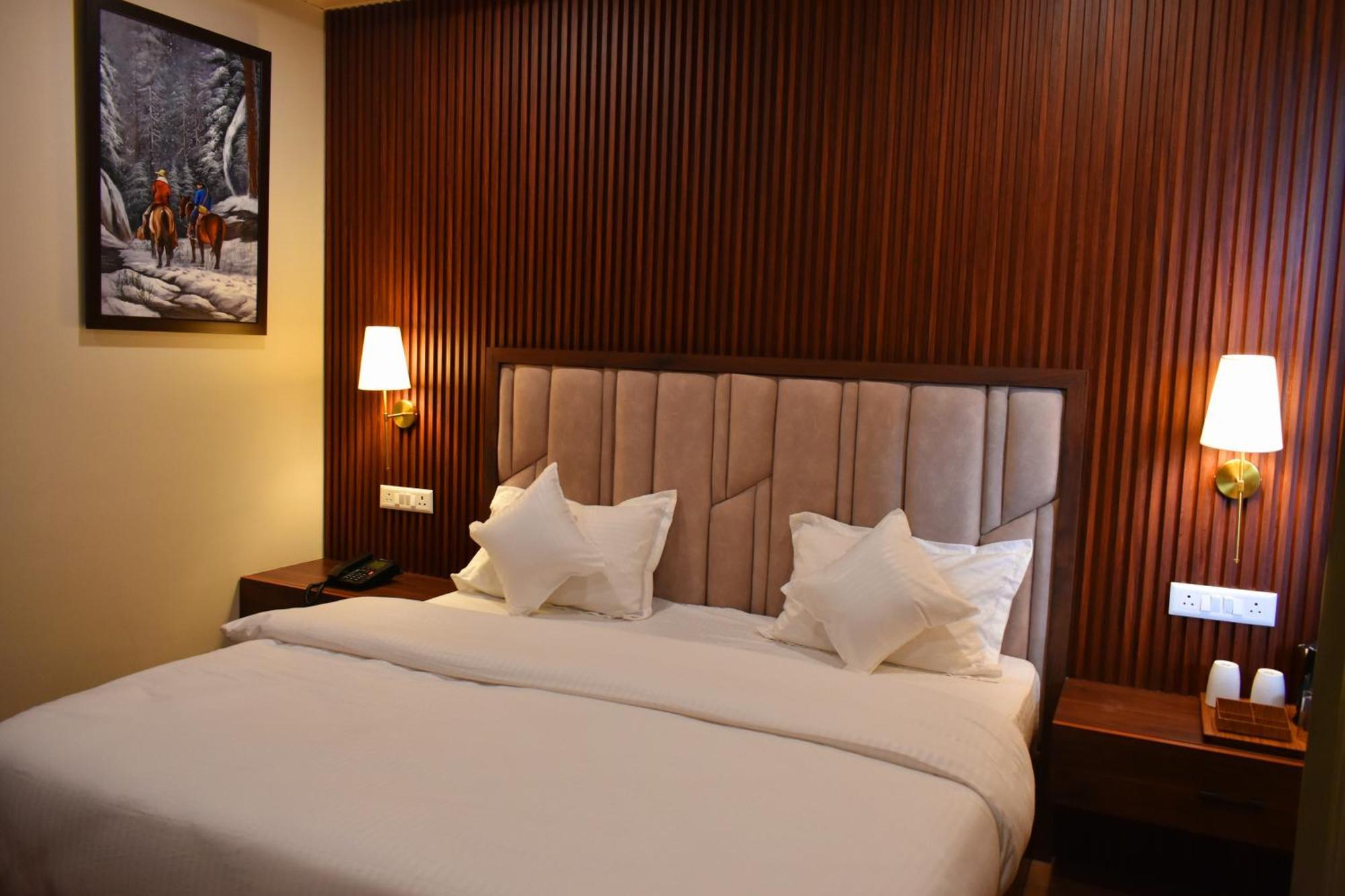 Rega Manivedya The Jungle Trail Resort Муктешвар Экстерьер фото